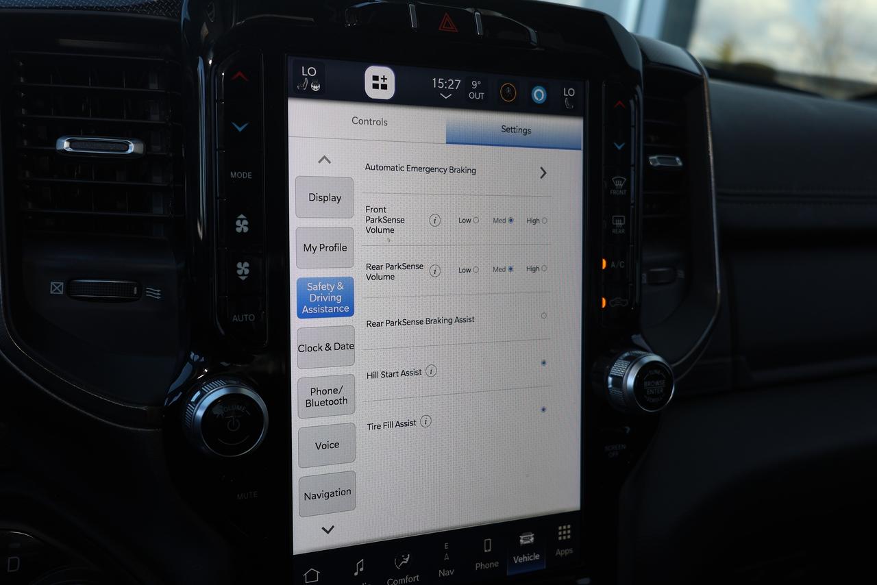 2022 RAM 1500 SPORT 5.7L HEMI 4X4 - LEATHER|CAMERA|NAVIGATION Photo