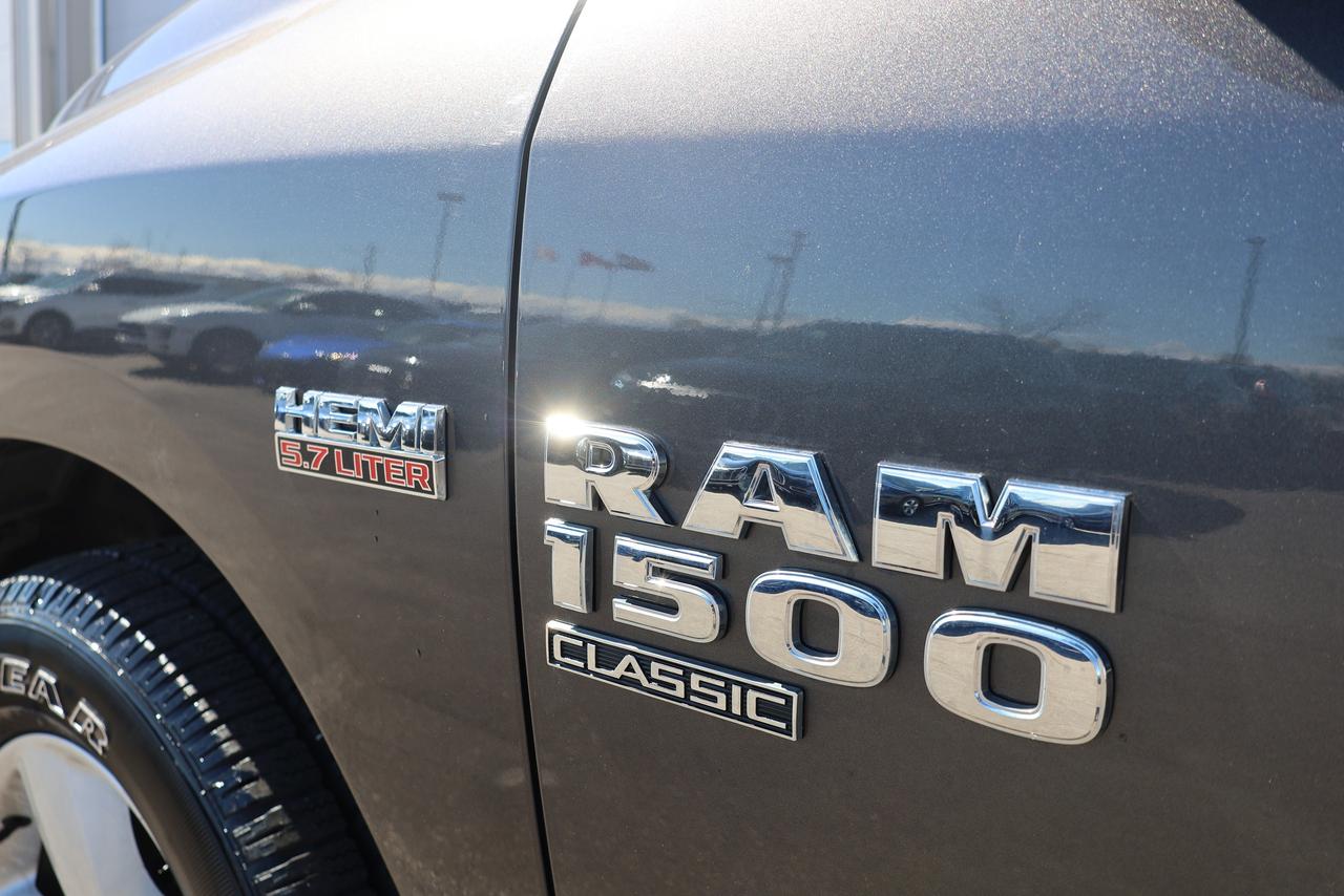 2020 RAM 1500 Classic 5.7L HEMI V8 4x4 - CAMERA|HEATED SEAT|REMOTE START Photo