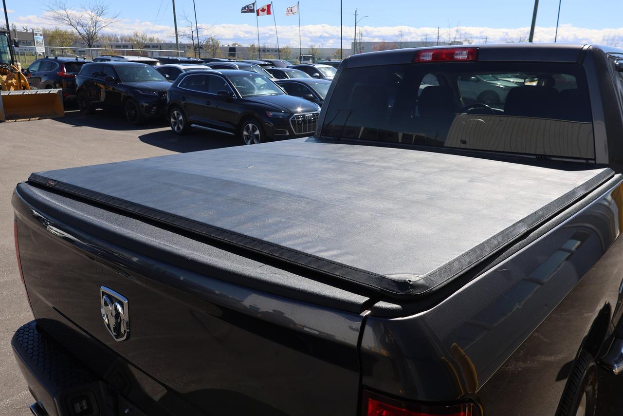 2020 RAM 1500 Classic 5.7L HEMI V8 4x4 - CAMERA|HEATED SEAT|REMOTE START Photo
