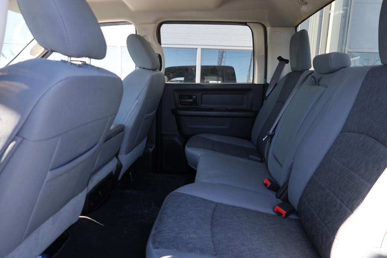 2020 RAM 1500 Classic 5.7L HEMI V8 4x4 - CAMERA|HEATED SEAT|REMOTE START Photo