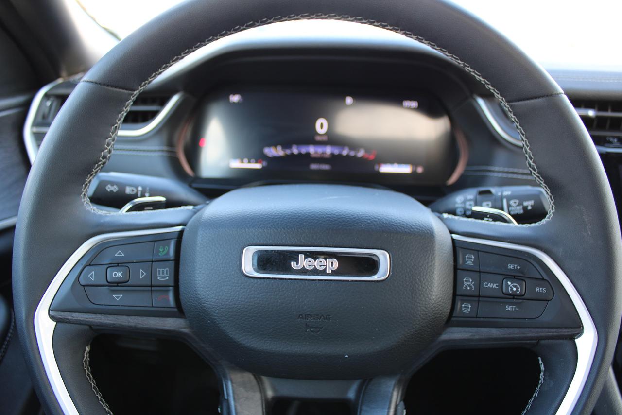 2024 Jeep Grand Cherokee LIMITED 4X4 Photo
