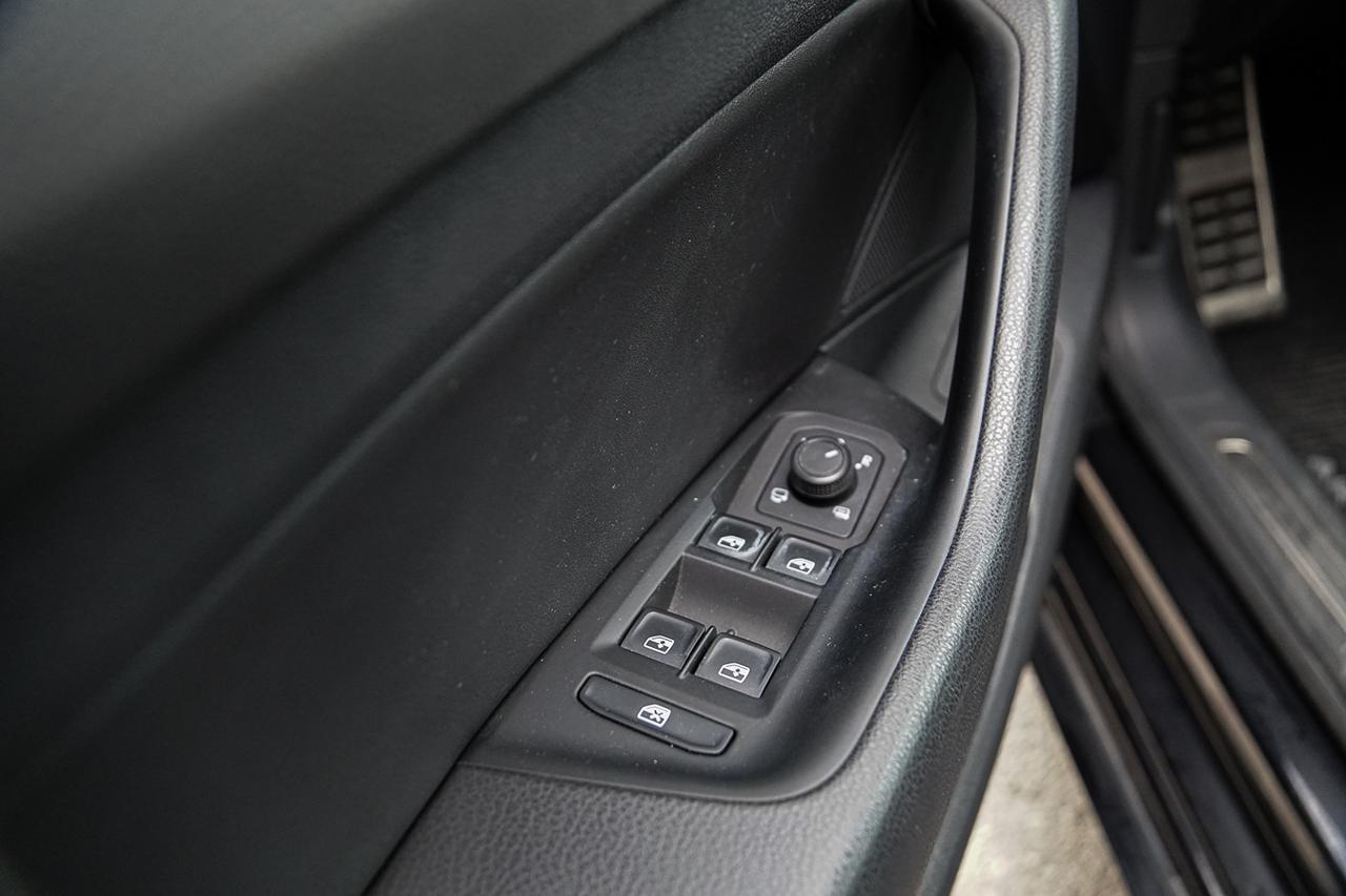 2019 Volkswagen Arteon 4MOTION | CLEAN CARFAX|CARBON APR INTAKE|NAVI|ROOF Photo