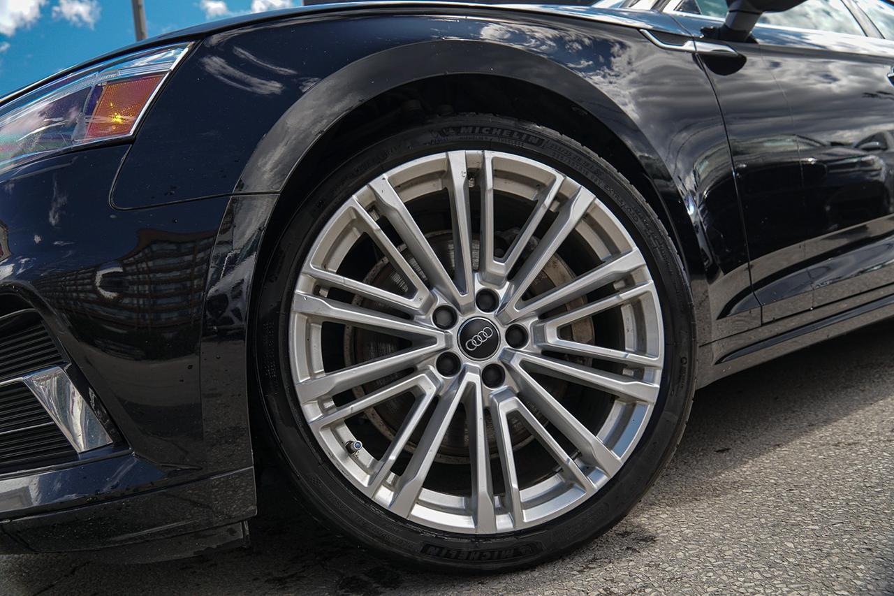 2019 Audi A5 Komfort QUATTRO | CLEAN CARFAX | SUNROOF | HEATED Photo3