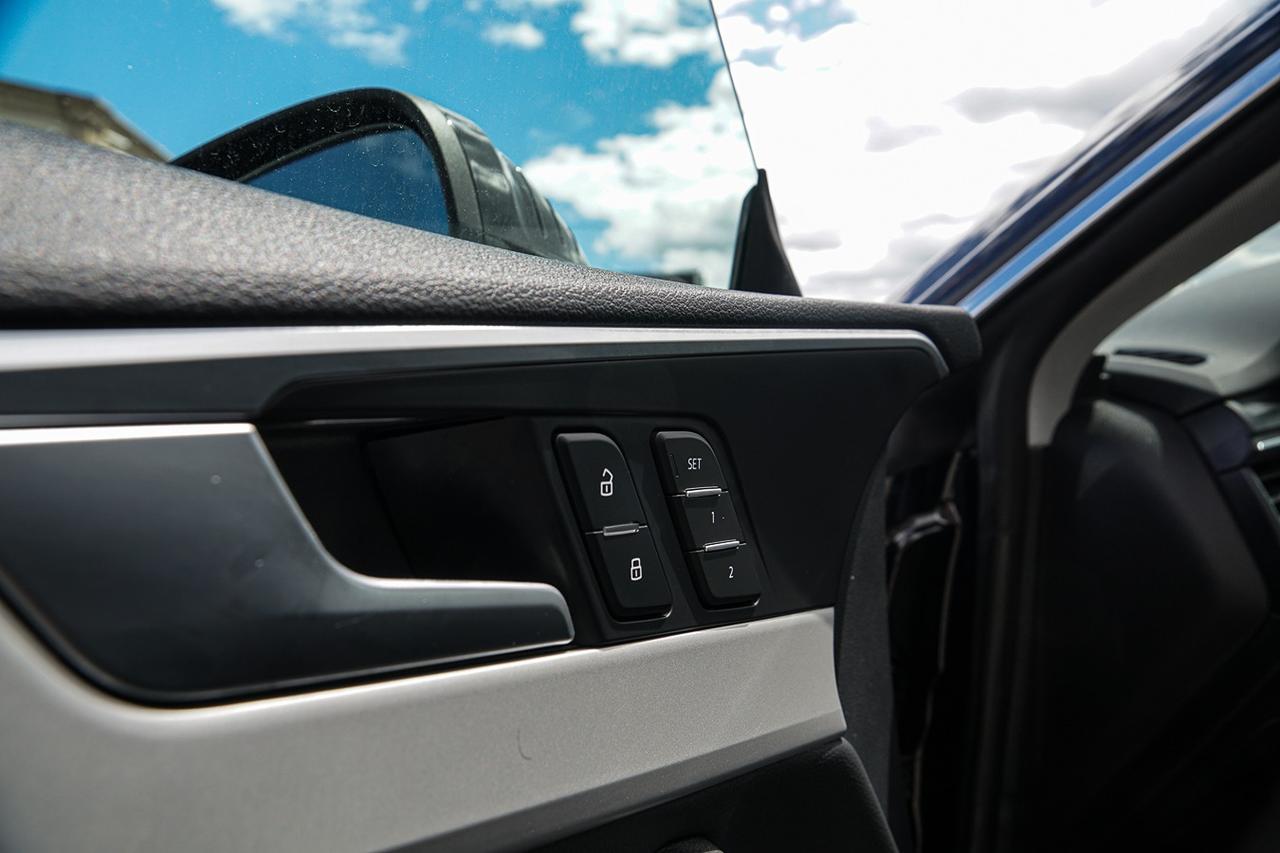 2019 Audi A5 Komfort QUATTRO | CLEAN CARFAX | SUNROOF | HEATED Photo