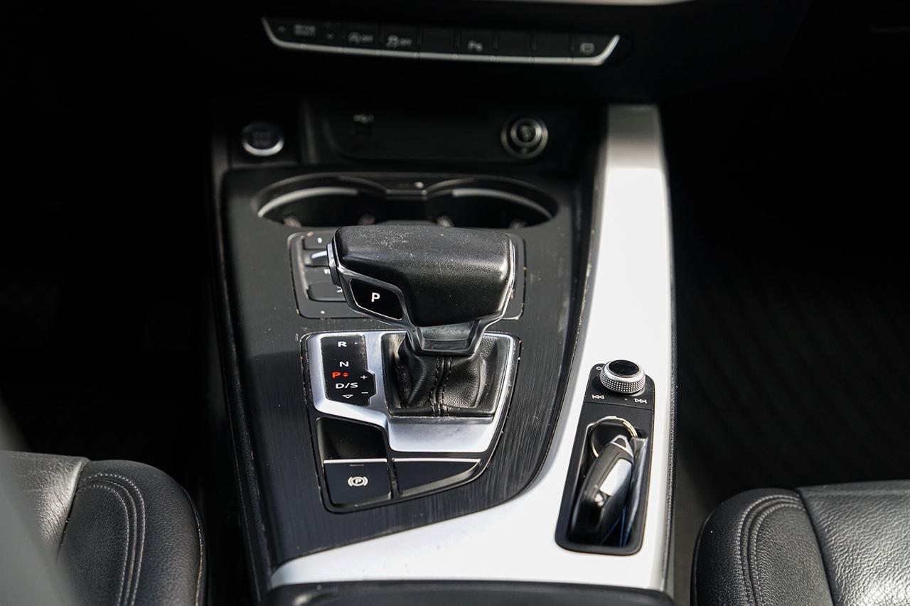 2019 Audi A5 Komfort QUATTRO | CLEAN CARFAX | SUNROOF | HEATED Photo