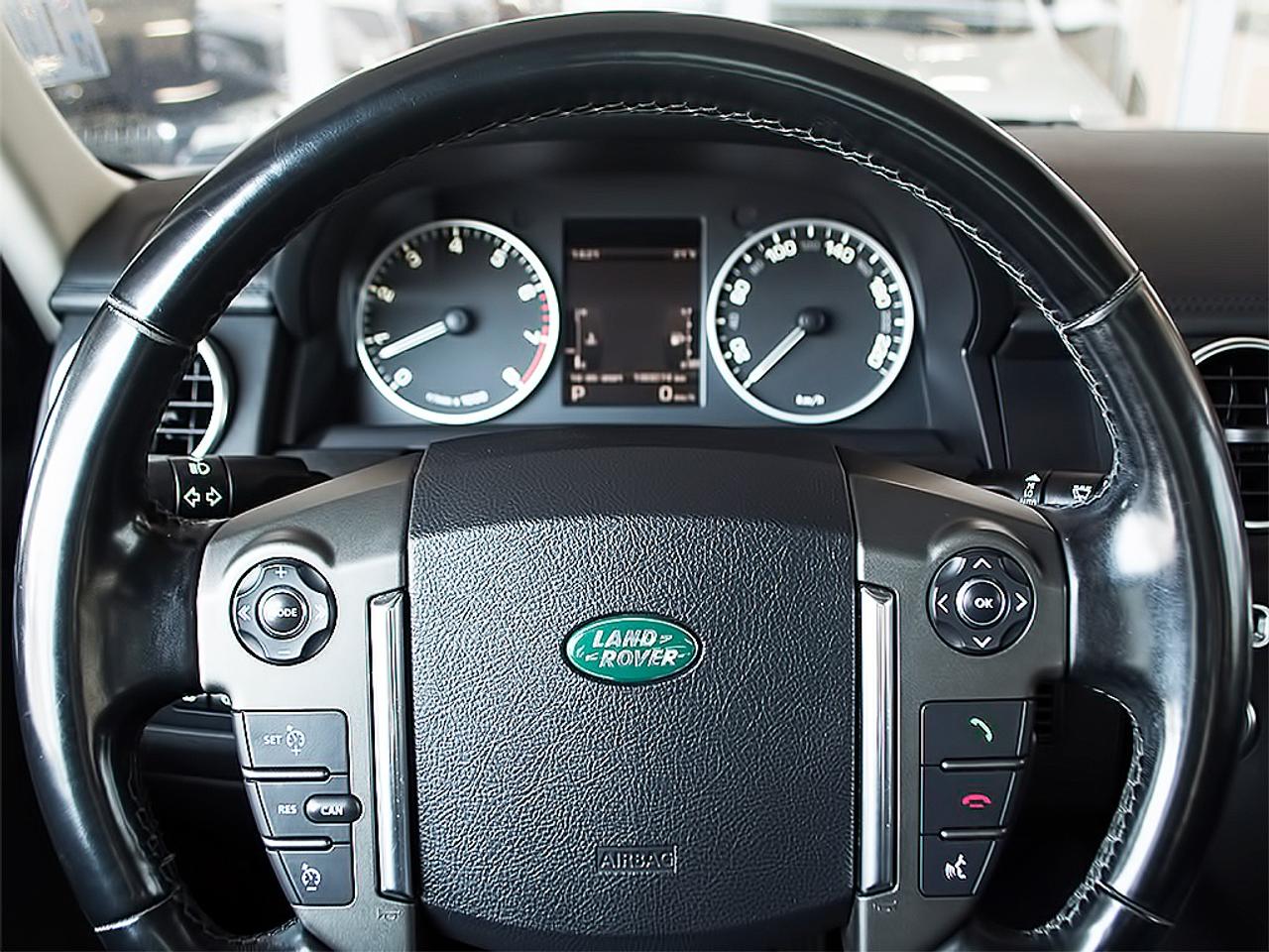 2011 Land Rover LR4 HSE|NAVI|PANOROOF|LEATHER|19in ALLOYS Photo