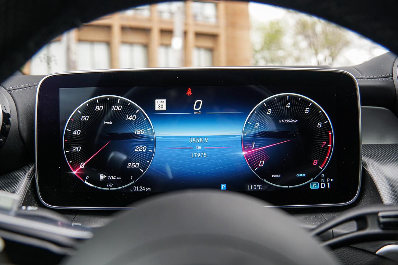 2024 Mercedes-Benz GLC-Class GLC 300 COUPE 4MATIC | AMG PKG | NAVI | PANO | Photo