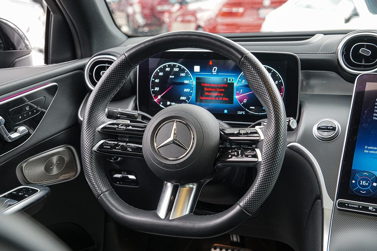 2024 Mercedes-Benz GLC-Class GLC 300 COUPE 4MATIC | AMG PKG | NAVI | PANO | Photo