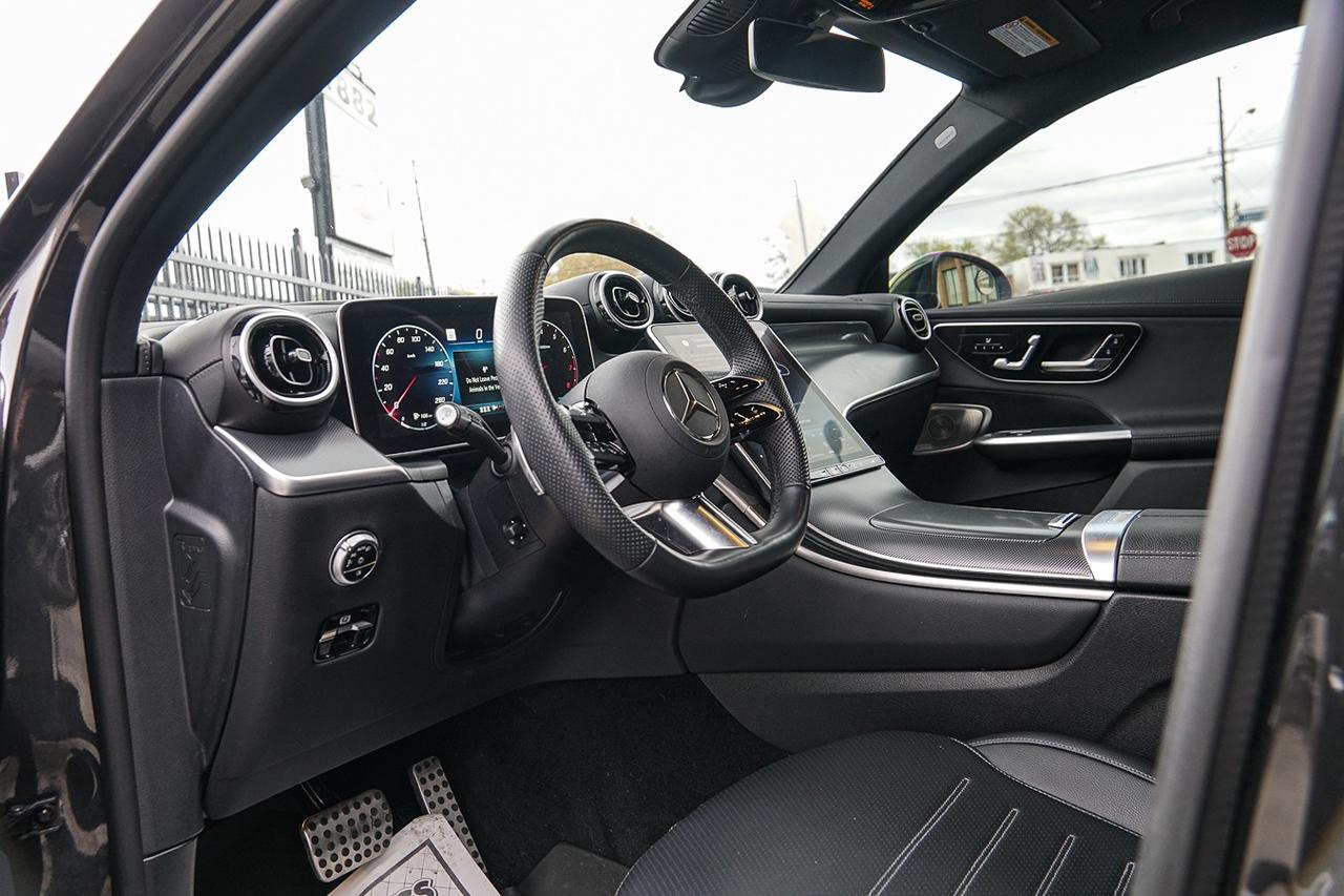 2024 Mercedes-Benz GLC-Class GLC 300 COUPE 4MATIC | AMG PKG | NAVI | PANO | Photo