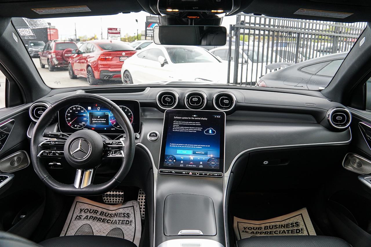 2024 Mercedes-Benz GLC-Class GLC 300 COUPE 4MATIC | AMG PKG | NAVI | PANO | Photo