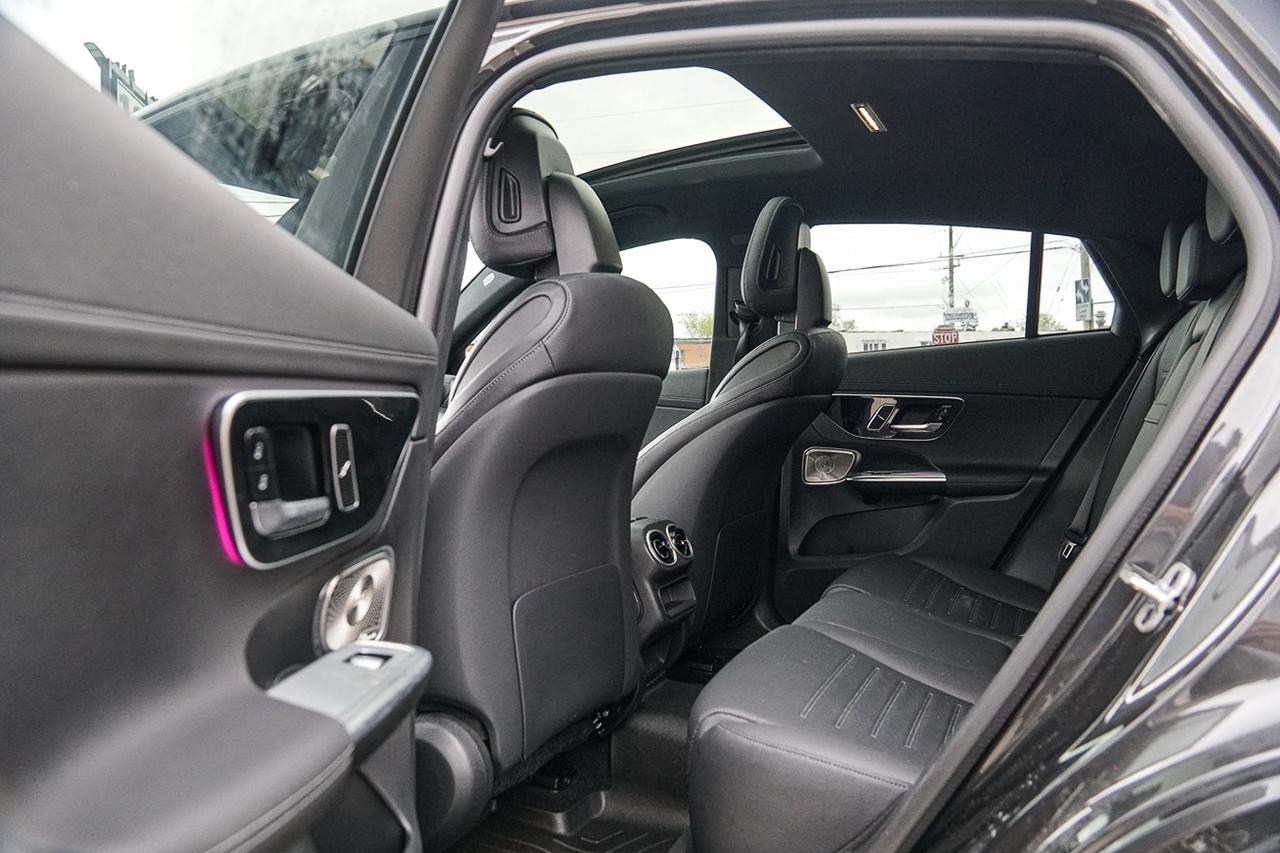 2024 Mercedes-Benz GLC-Class GLC 300 COUPE 4MATIC | AMG PKG | NAVI | PANO | Photo