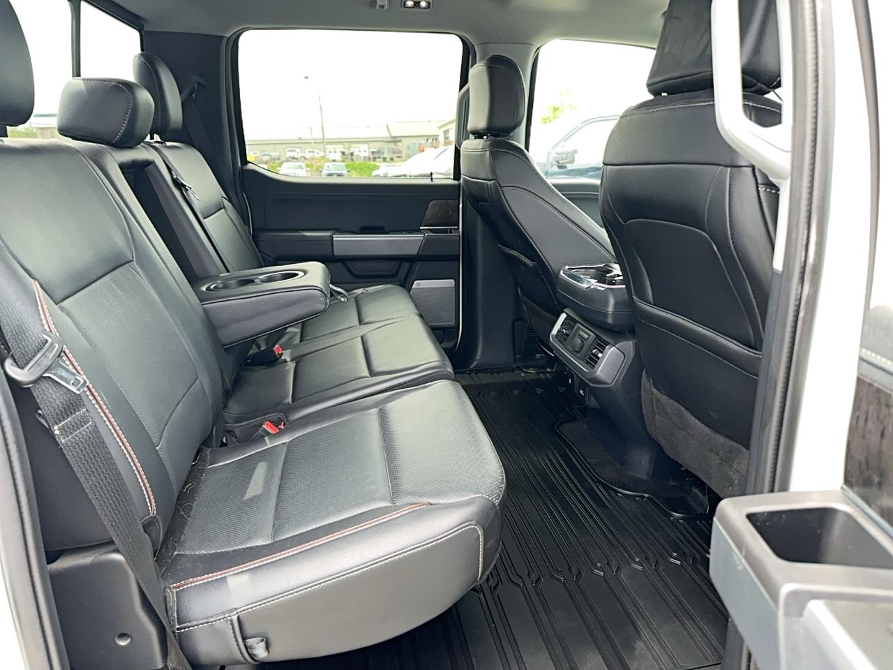2022 Ford F-150 Lariat 4WD SuperCrew 5.5' Box Photo