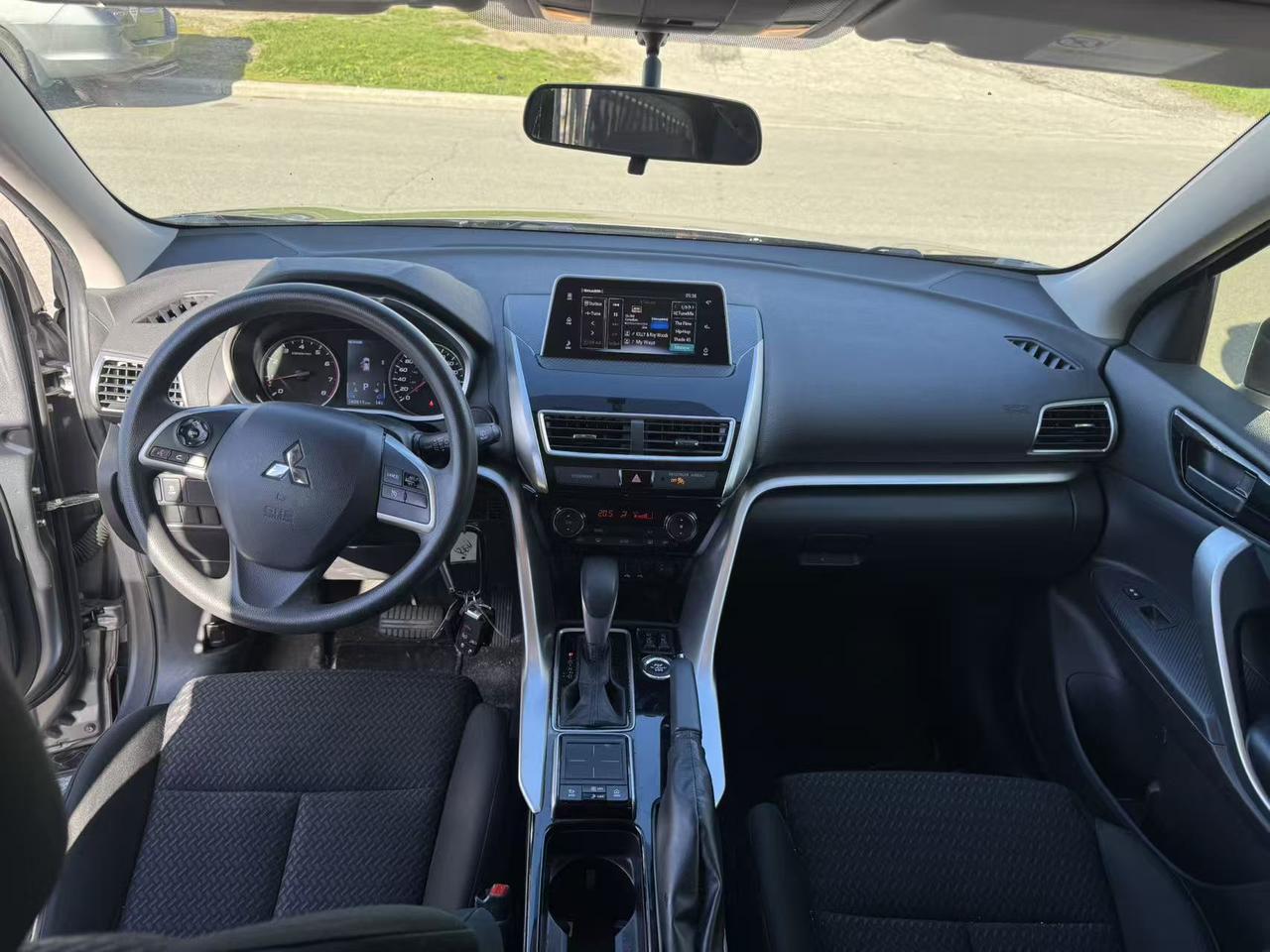 2020 Mitsubishi Eclipse Cross ES S-AWC Photo