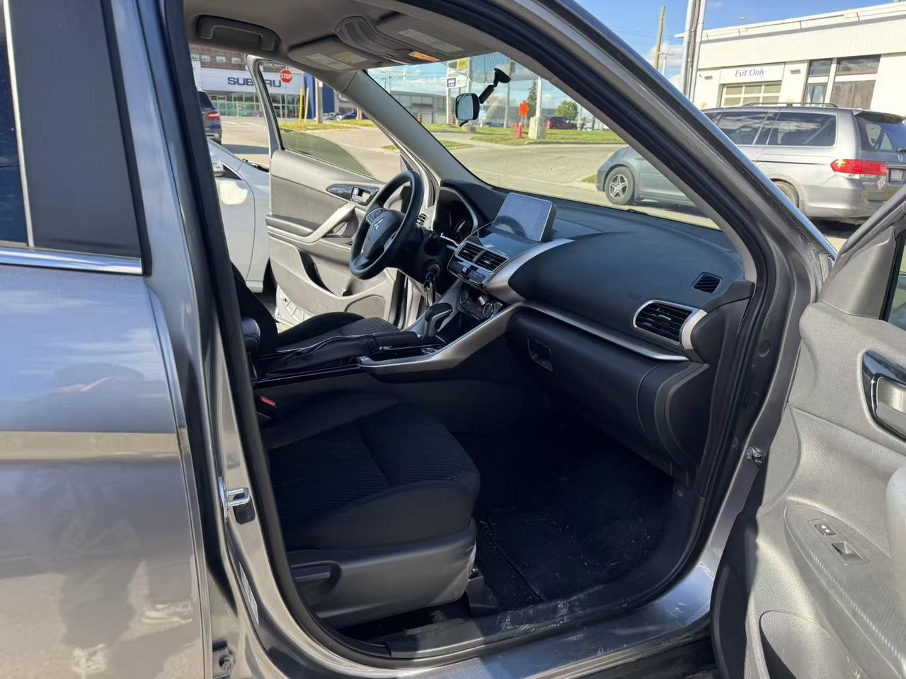 2020 Mitsubishi Eclipse Cross ES S-AWC Photo