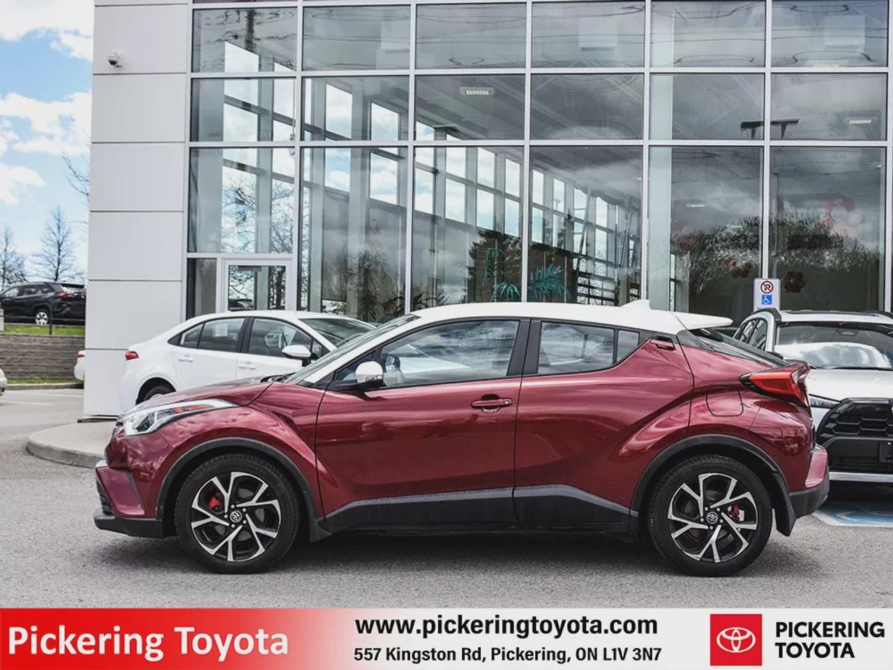 2018 Toyota C-HR XLE Photo4