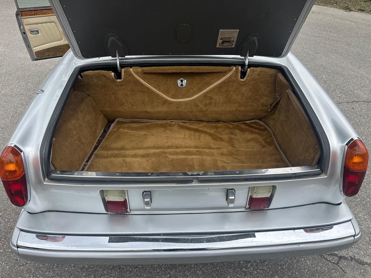 1991 Rolls Royce Corniche 3 Photo