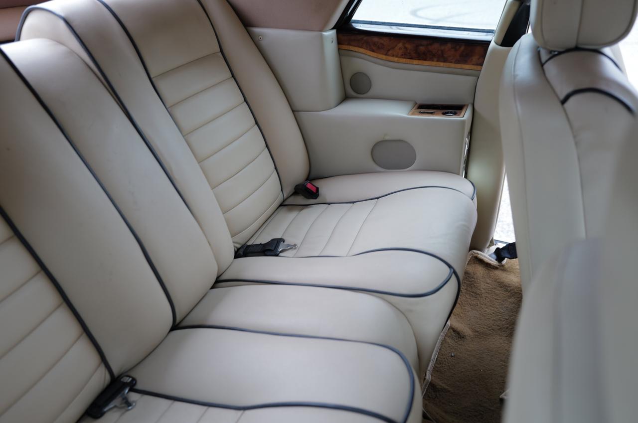 1991 Rolls Royce Corniche 3 Photo