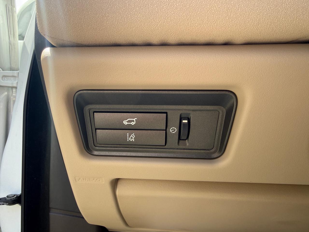2015 Land Rover Evoque 5dr HB Pure City Photo
