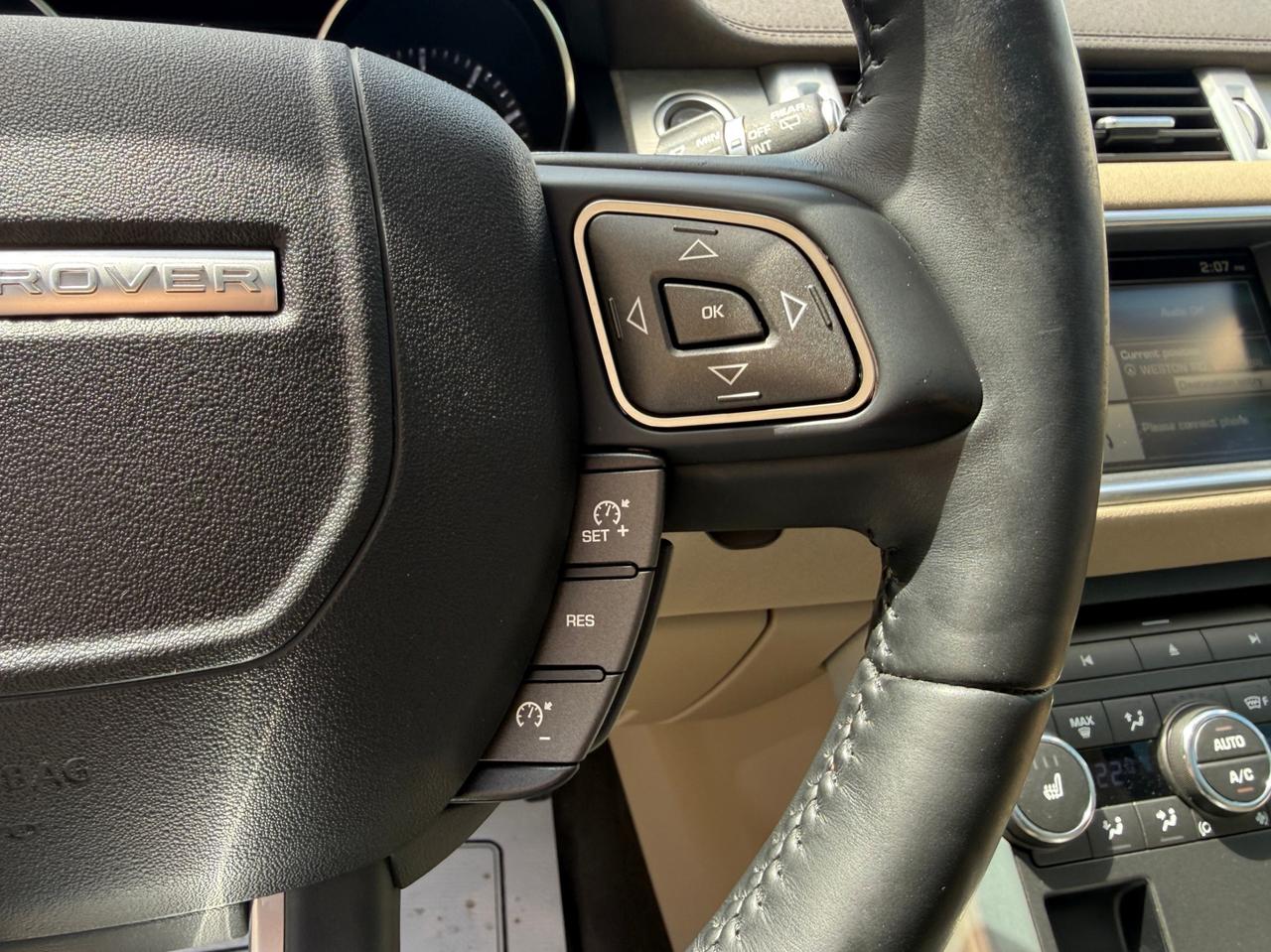 2015 Land Rover Evoque 5dr HB Pure City Photo