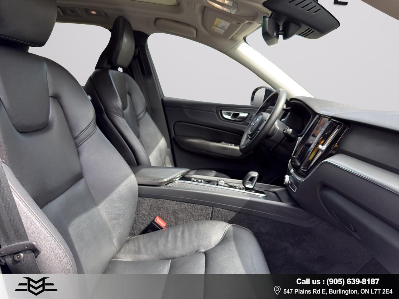 2023 Volvo XC60 B5 AWD CORE - Navigation System - Leather !!! Photo