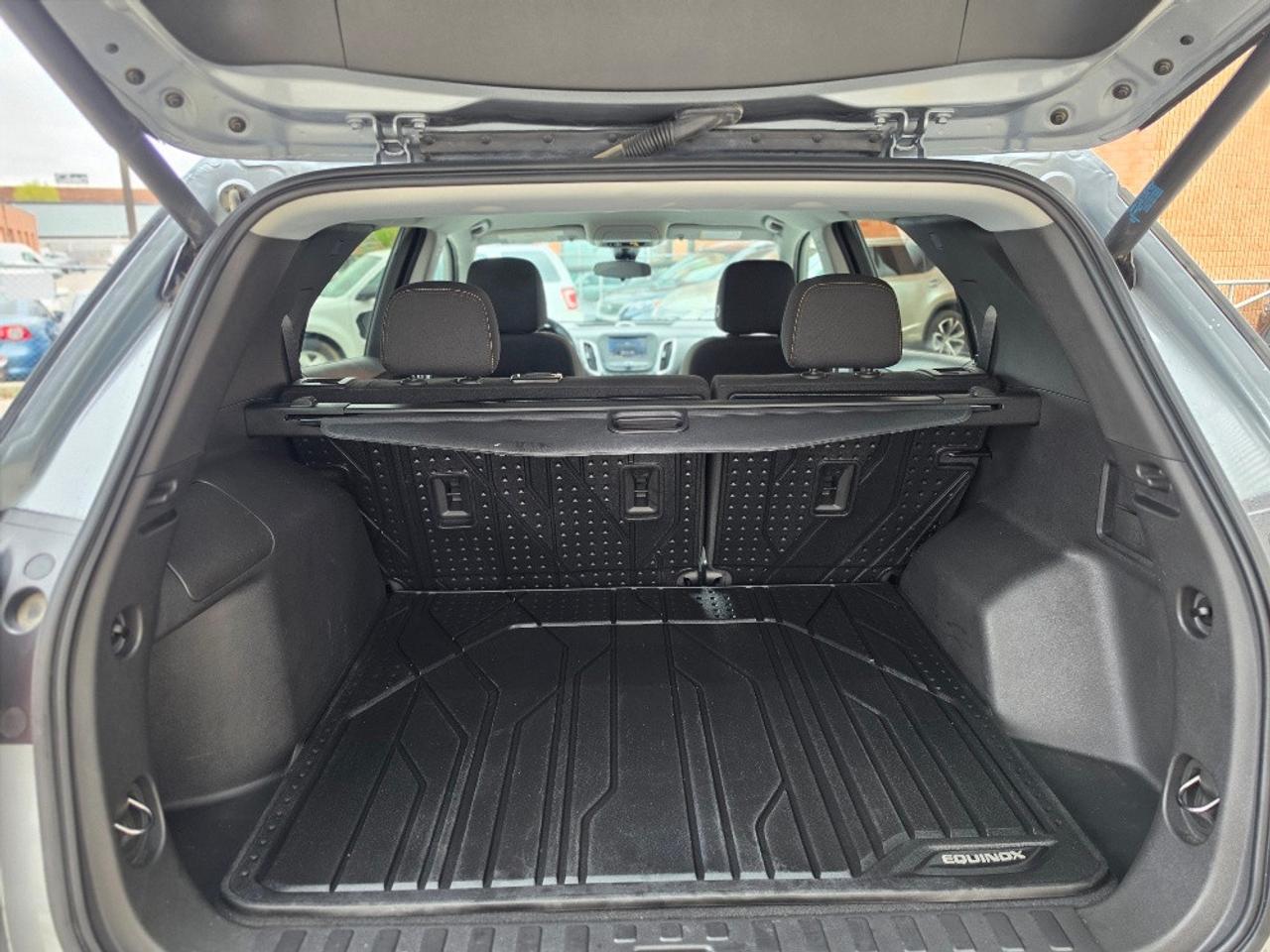 2023 Chevrolet Equinox AWD-HEATED SEATS-CARPLAY-REMOTE STARTER Photo