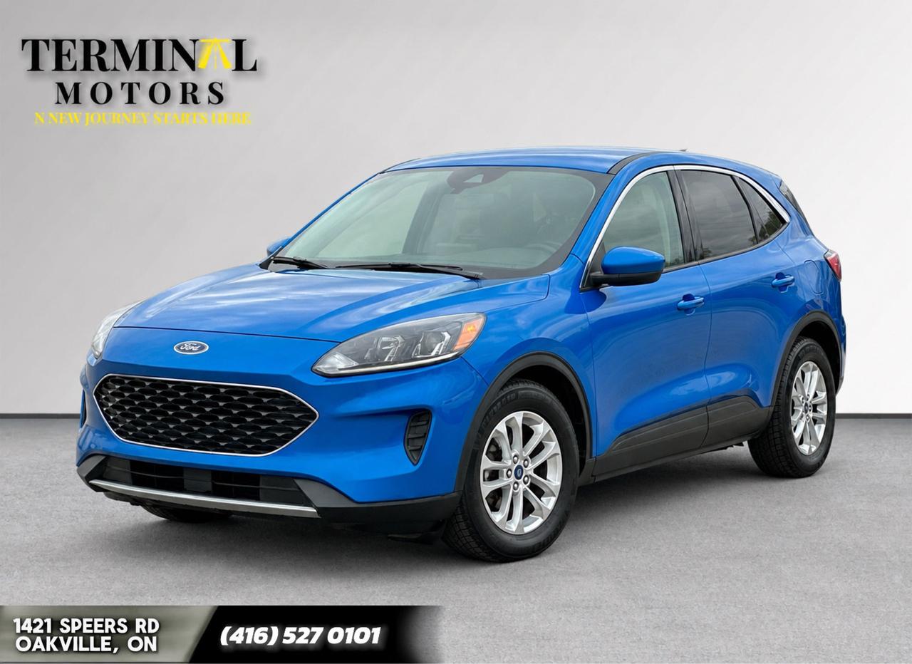 2020 Ford Escape SE Photo