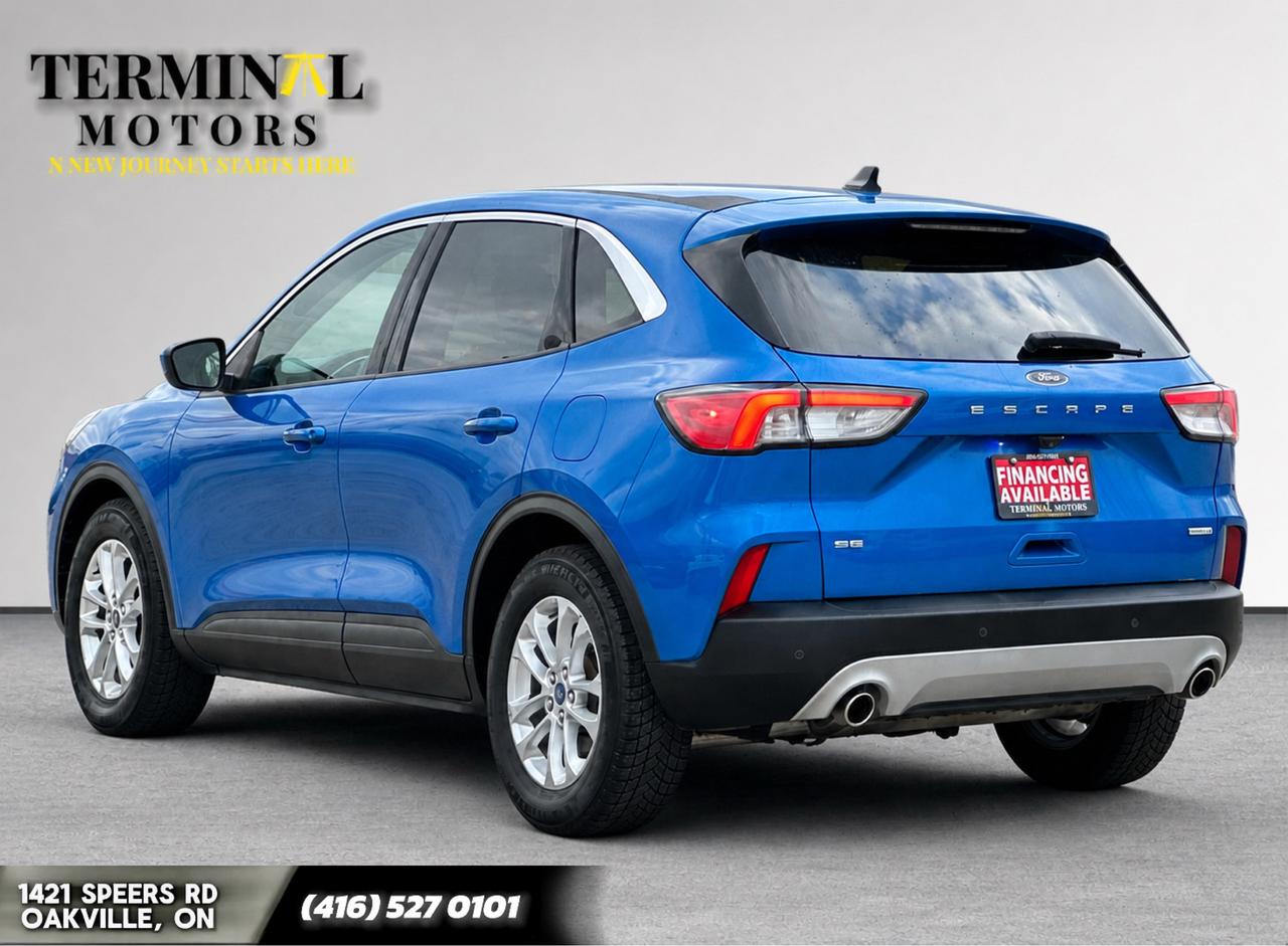 2020 Ford Escape SE Photo