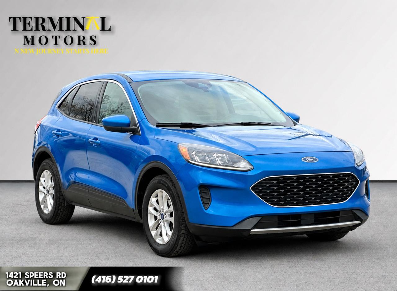 2020 Ford Escape SE Photo