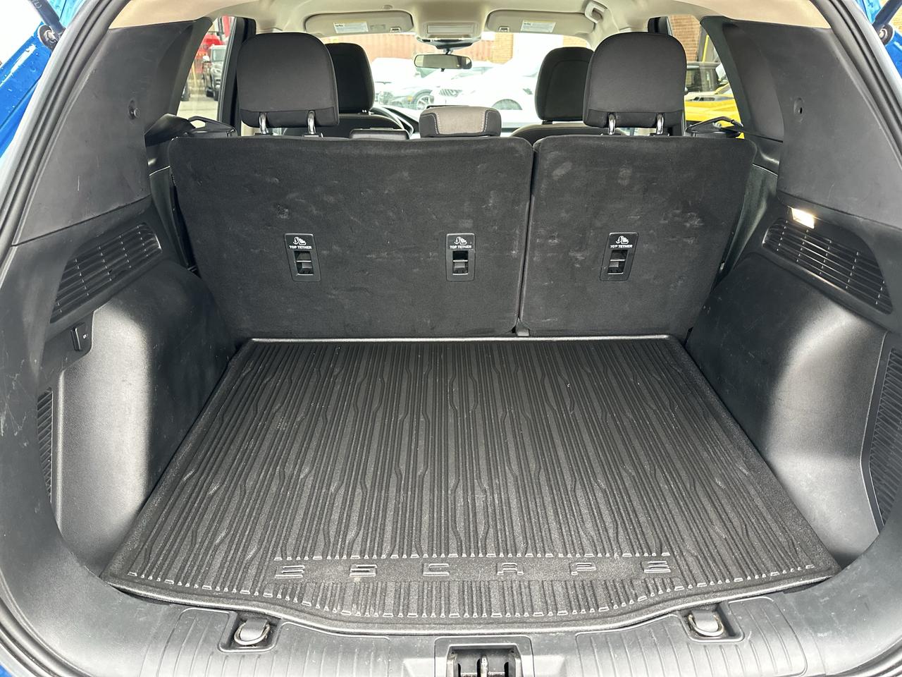2020 Ford Escape SE Photo