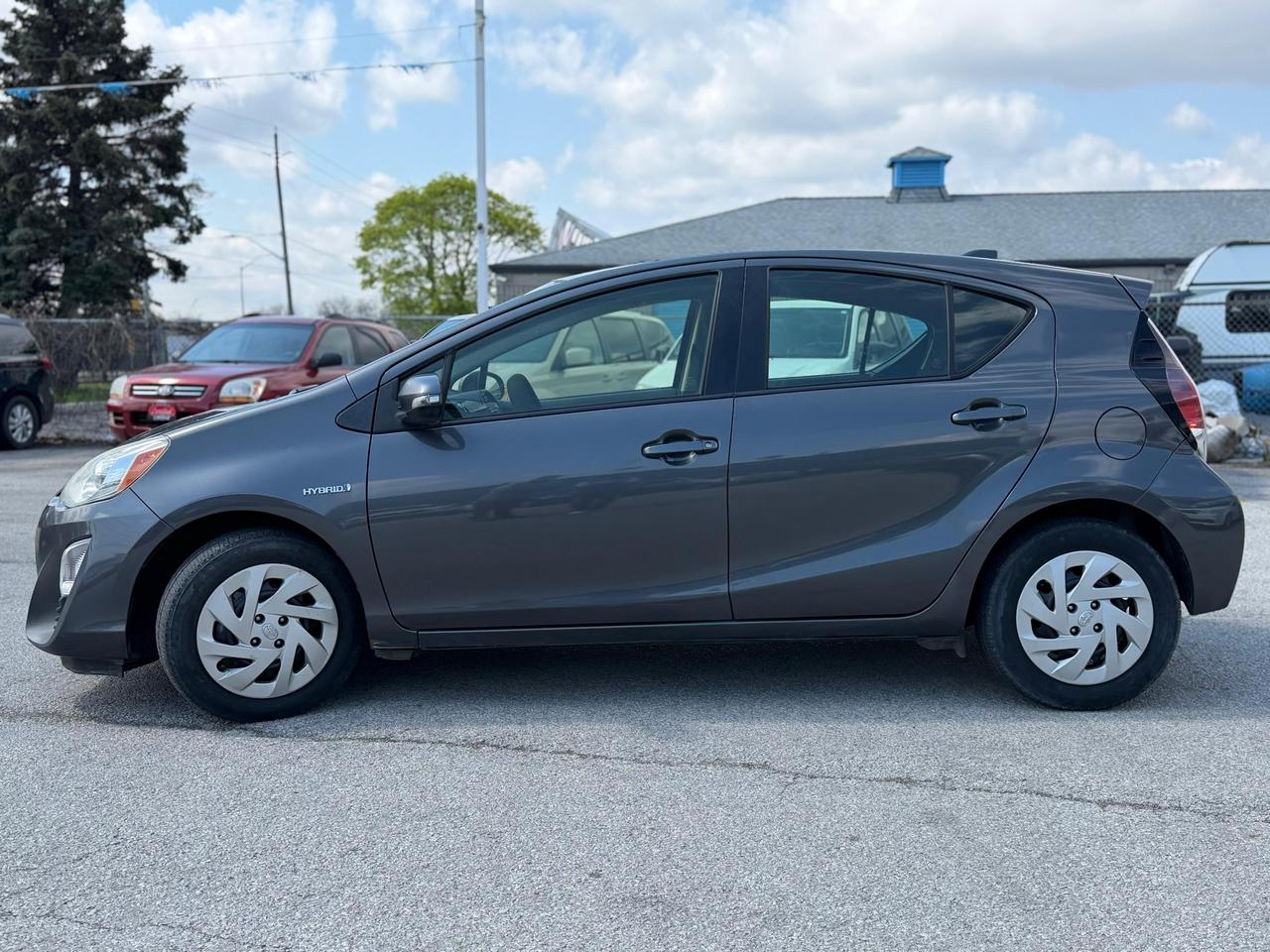 2016 Toyota Prius c Technology Photo
