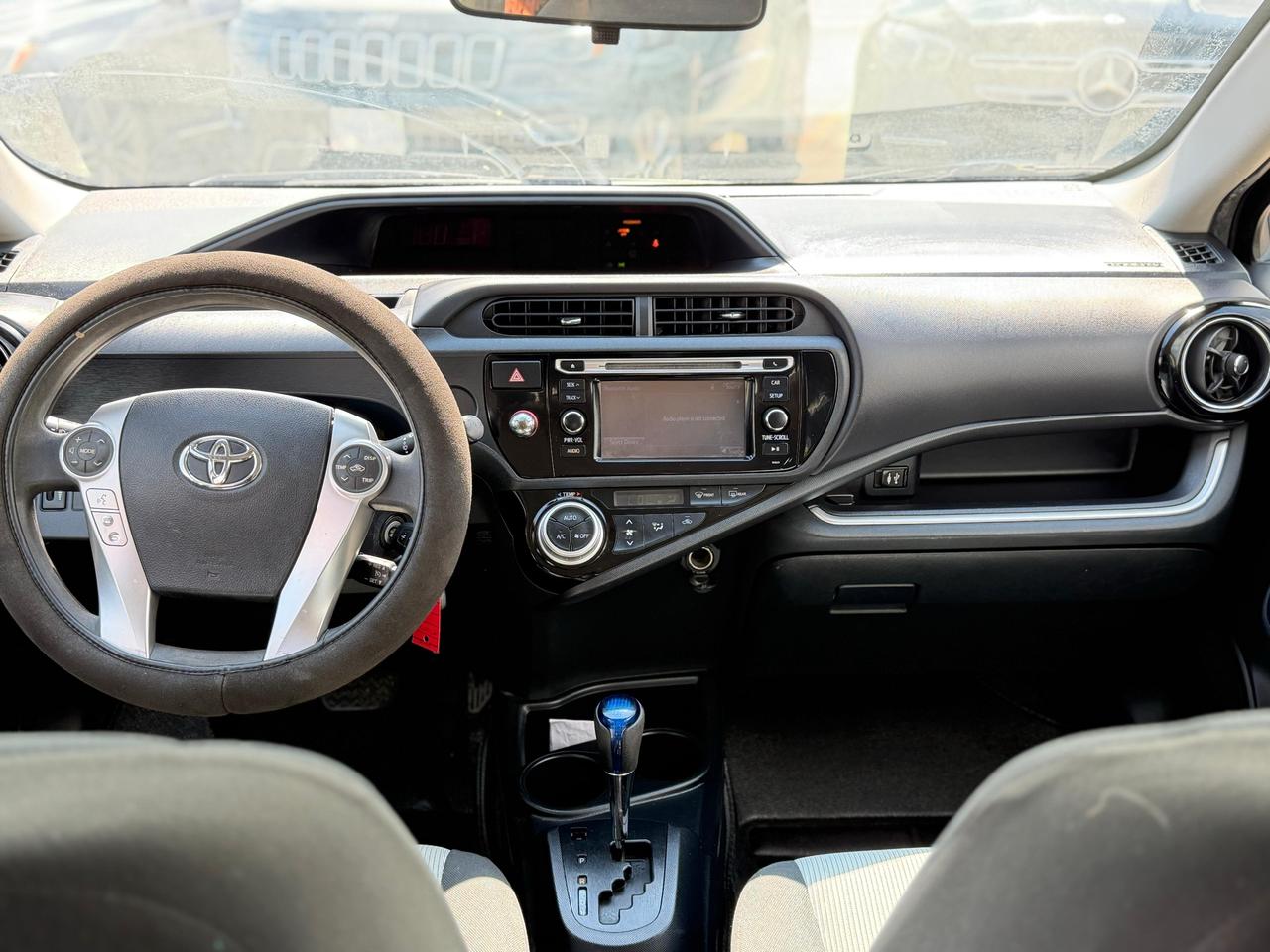 2016 Toyota Prius c Technology Photo