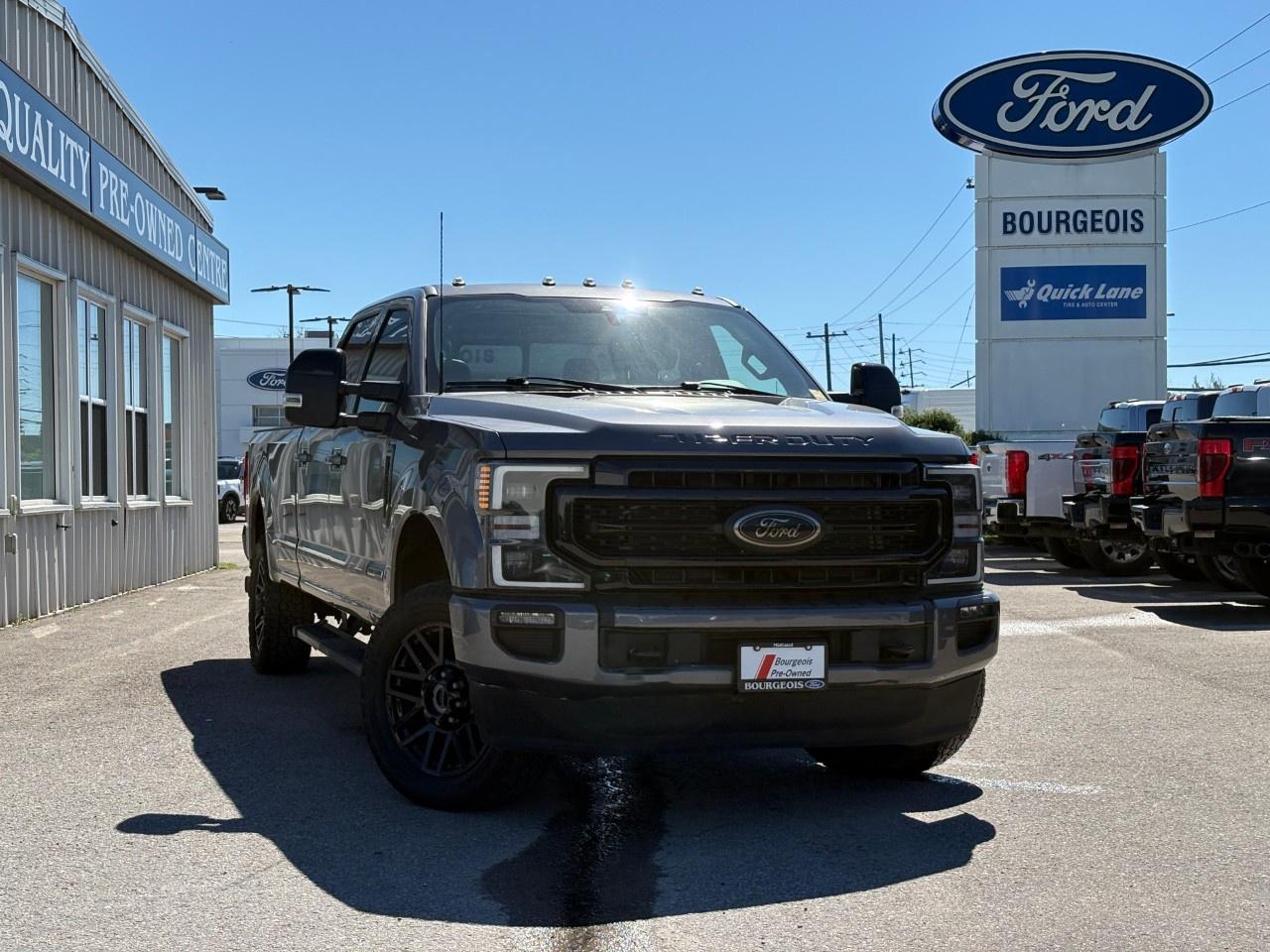2022 Ford F-350 Super Duty SRW LARIAT 4WD CREW CAB 8' BOX Photo0