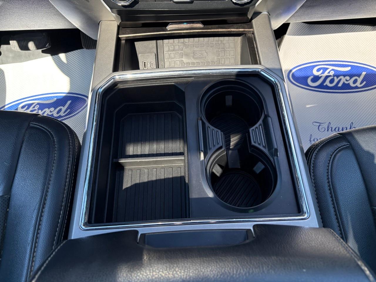 2022 Ford F-350 Super Duty SRW LARIAT 4WD CREW CAB 8' BOX Photo