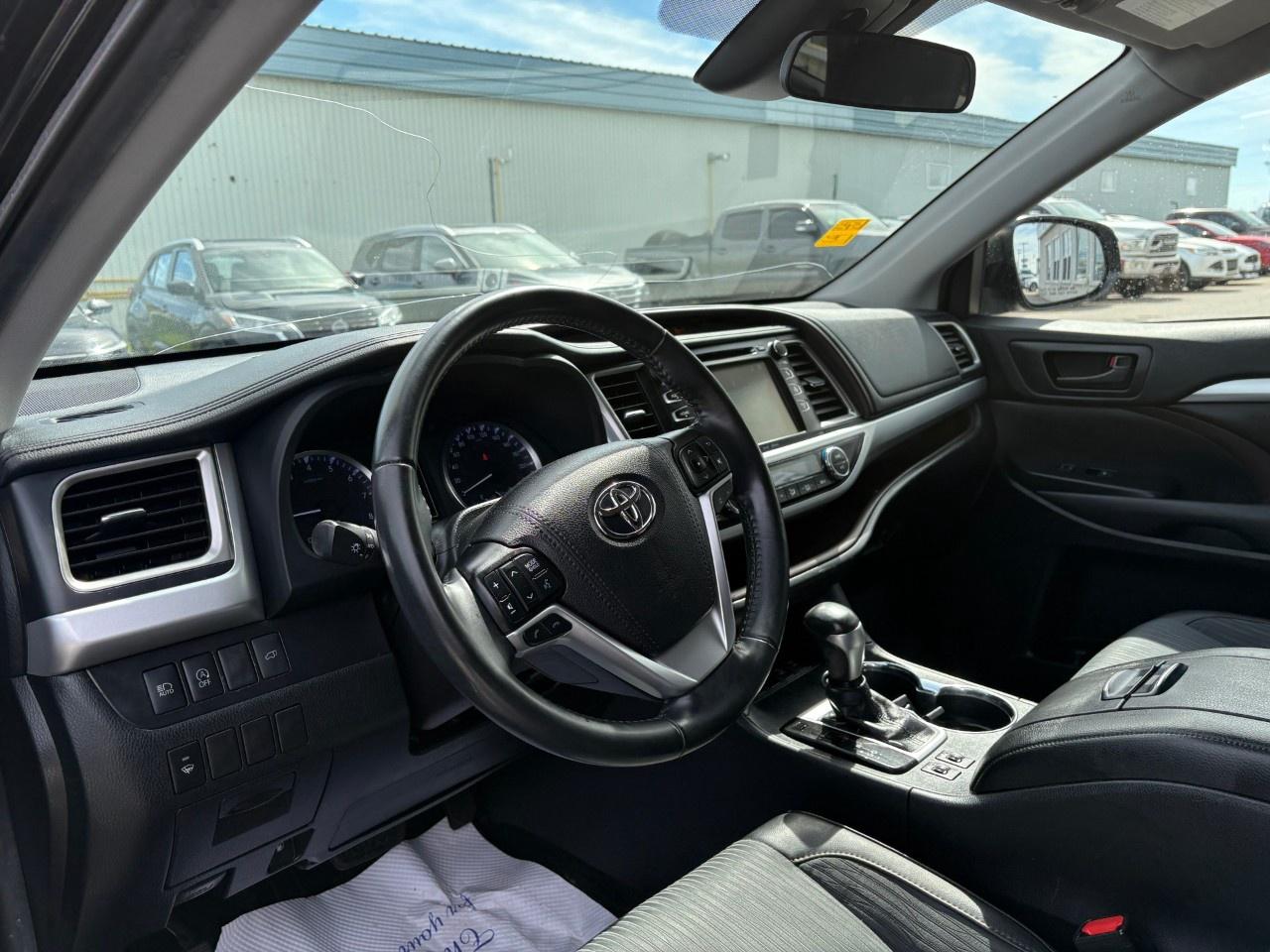 2019 Toyota Highlander Awd Le Photo