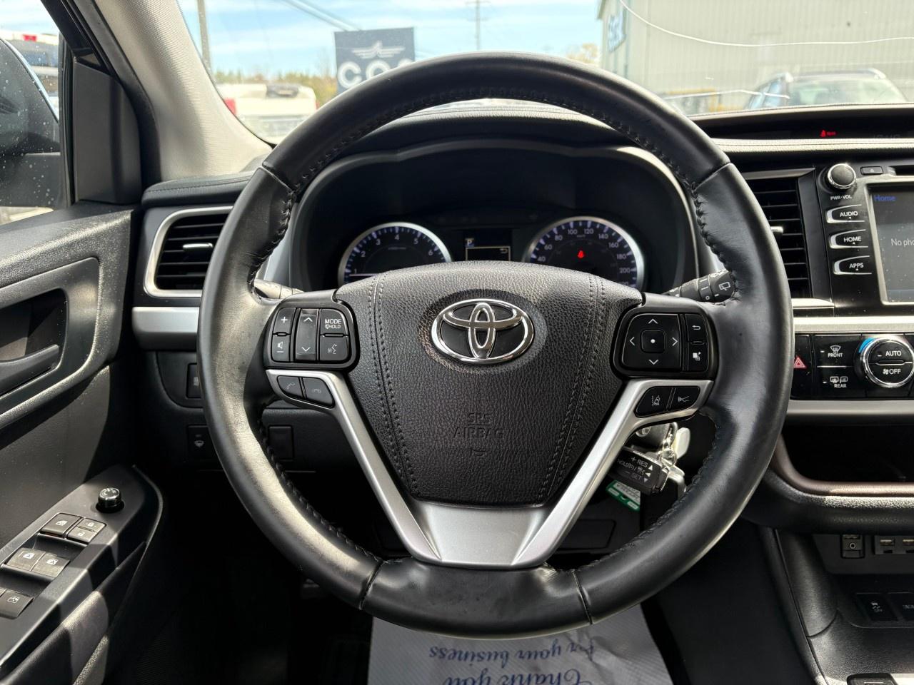2019 Toyota Highlander Awd Le Photo