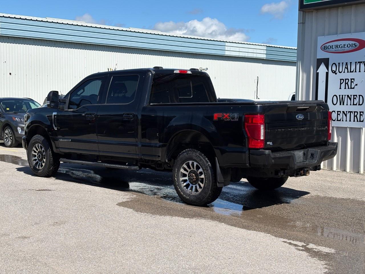 2022 Ford F-350 Super Duty SRW LARIAT 4WD SuperCab 6.75' Box Photo