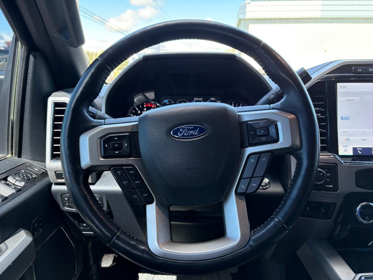 2022 Ford F-350 Super Duty SRW LARIAT 4WD SuperCab 6.75' Box Photo