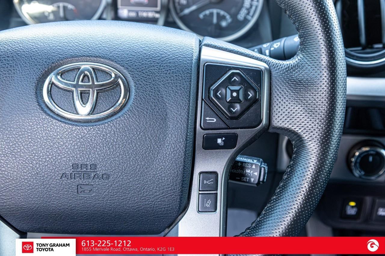 2018 Toyota Tacoma LIMITED Photo