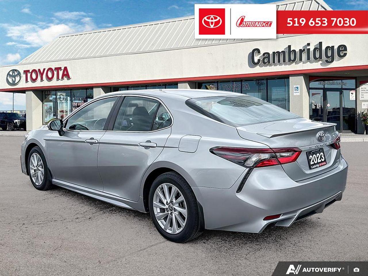 2023 Toyota Camry SE Photo