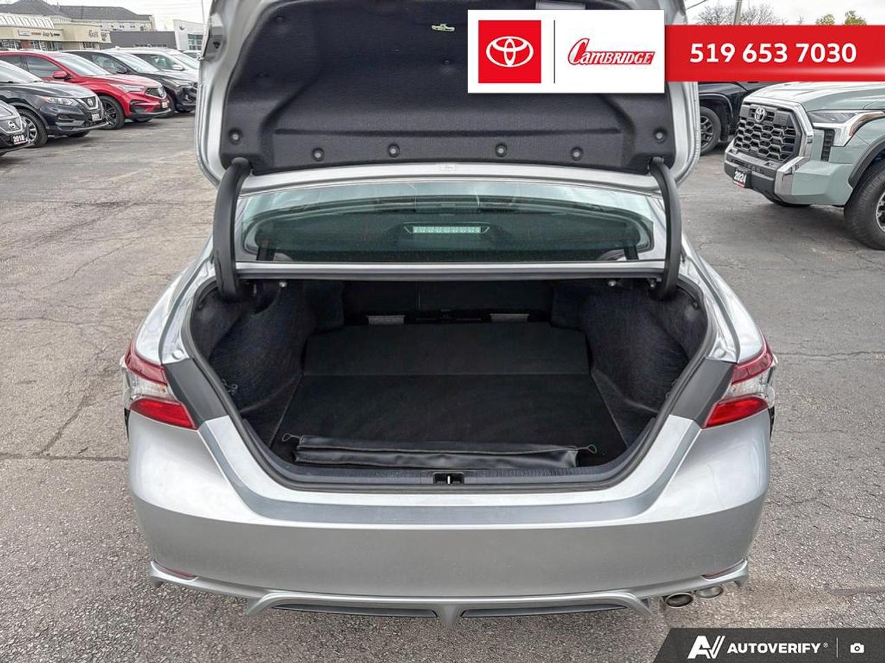 2023 Toyota Camry SE Photo