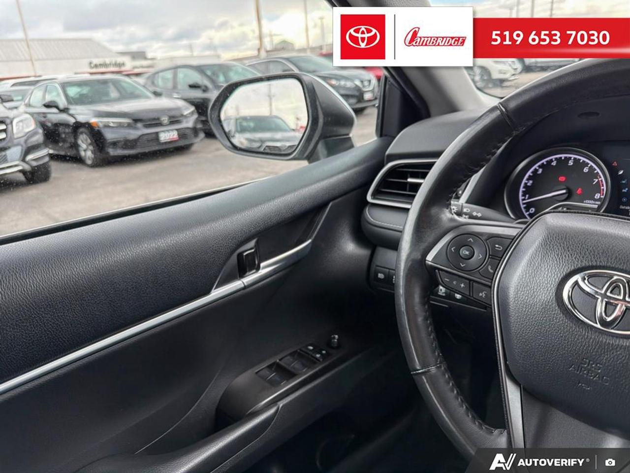 2023 Toyota Camry SE Photo