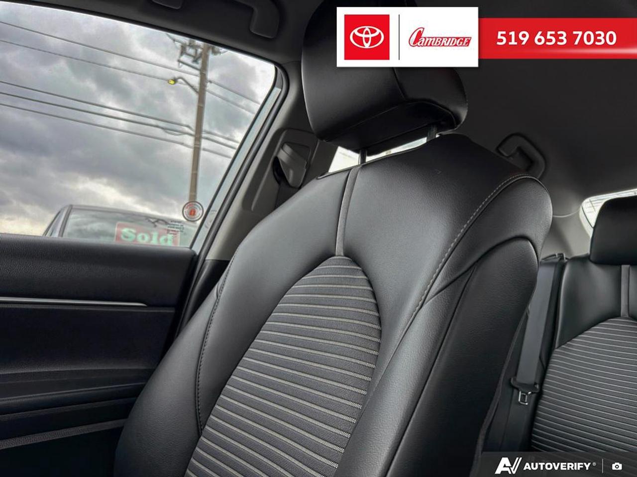 2023 Toyota Camry SE Photo