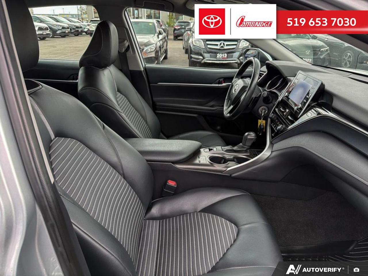 2023 Toyota Camry SE Photo