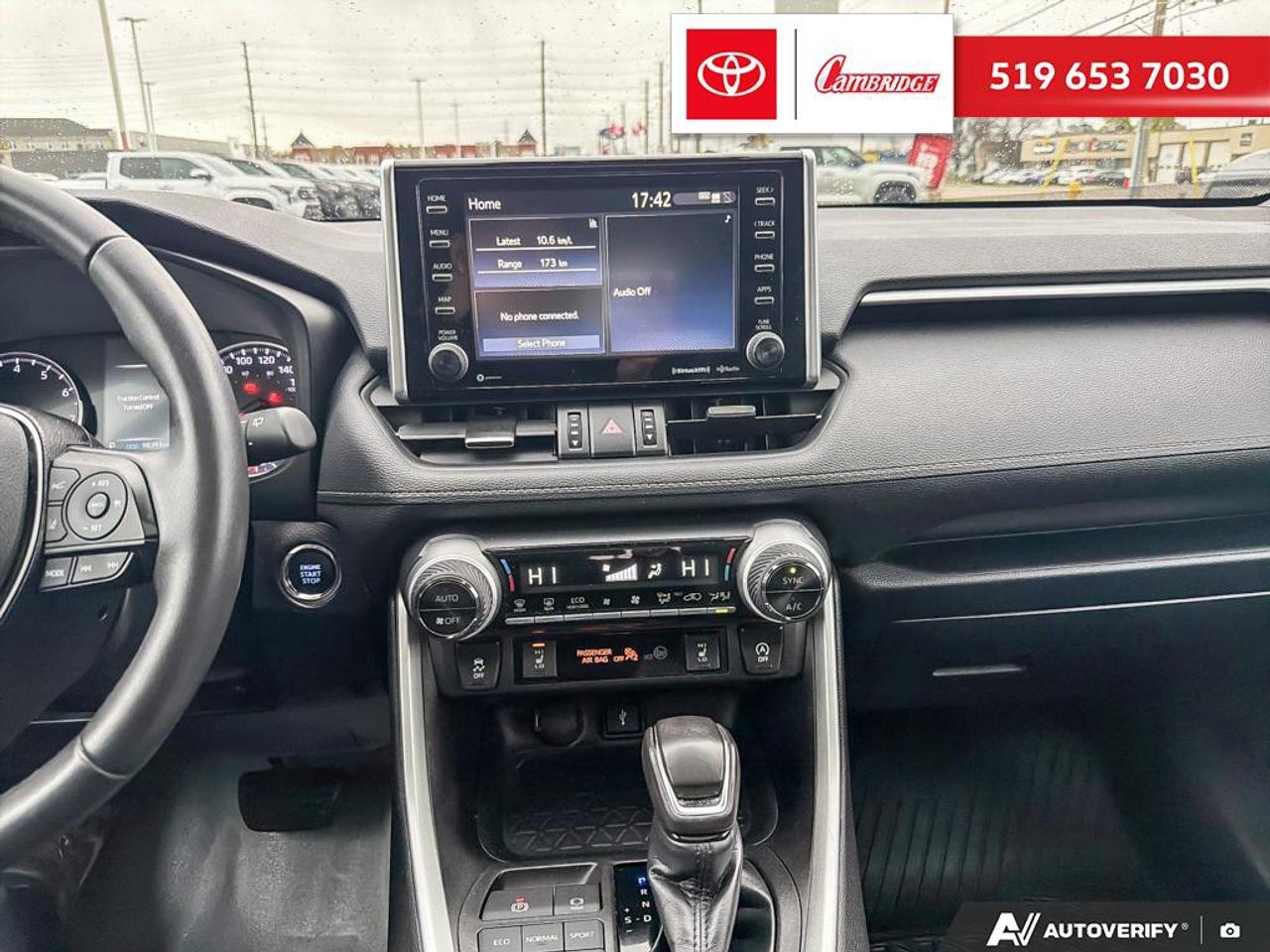 2021 Toyota RAV4 XLE Photo