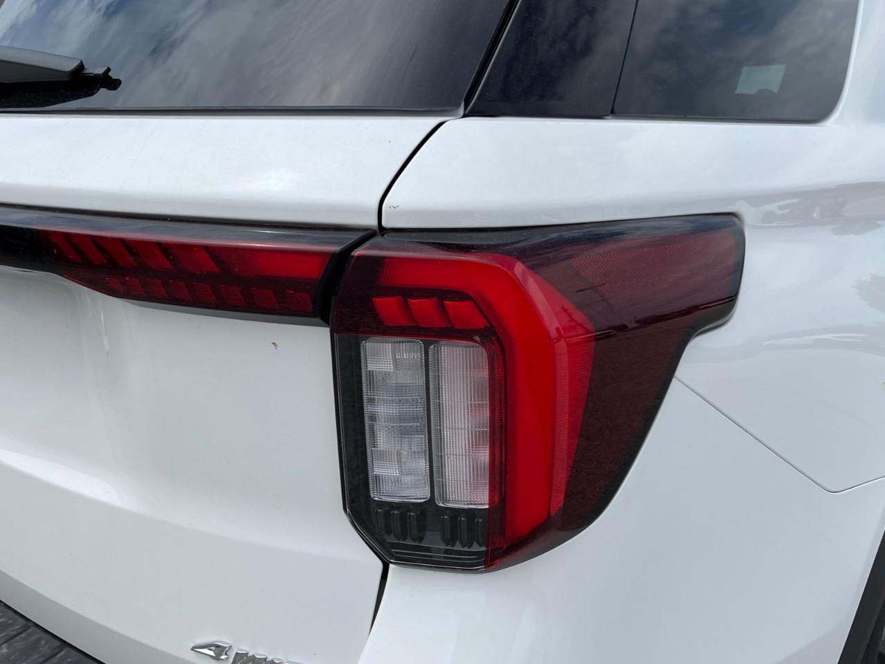 2026 Ford Explorer ST-Line Photo