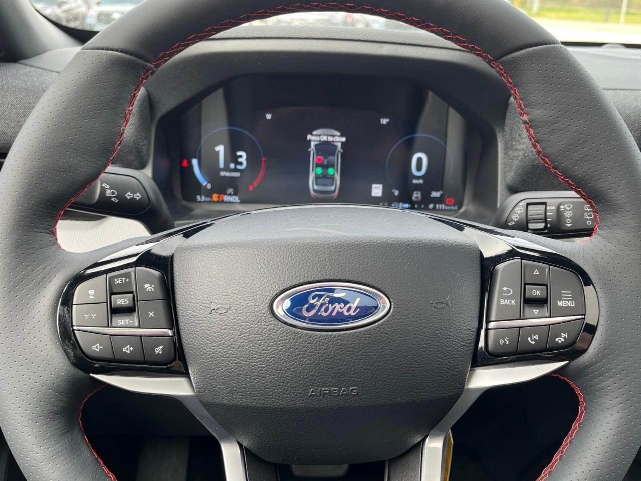 2026 Ford Explorer ST-Line Photo