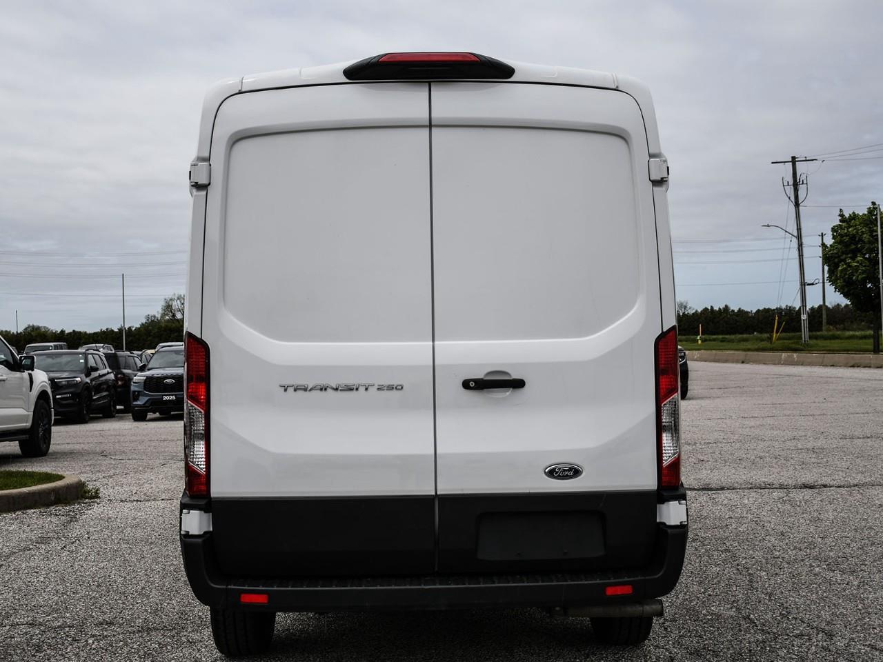 2025 Ford Transit 250 HIGH ROOF | EXTENDED | BULKHEAD Photo3
