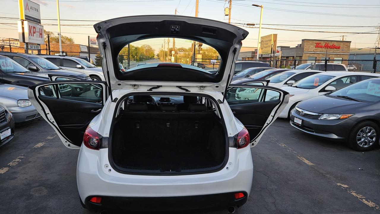2015 Mazda MAZDA3 GX Photo