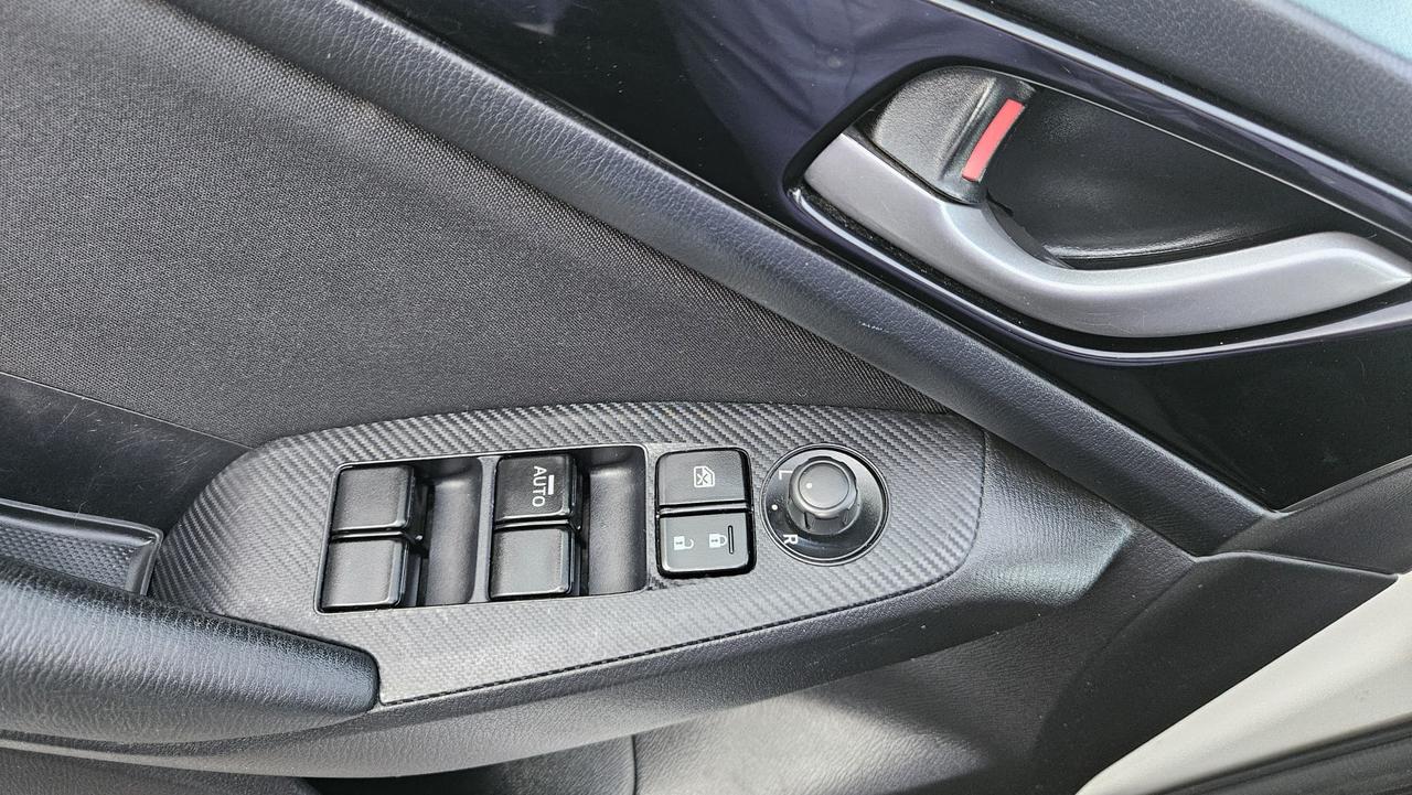 2015 Mazda MAZDA3 GX Photo