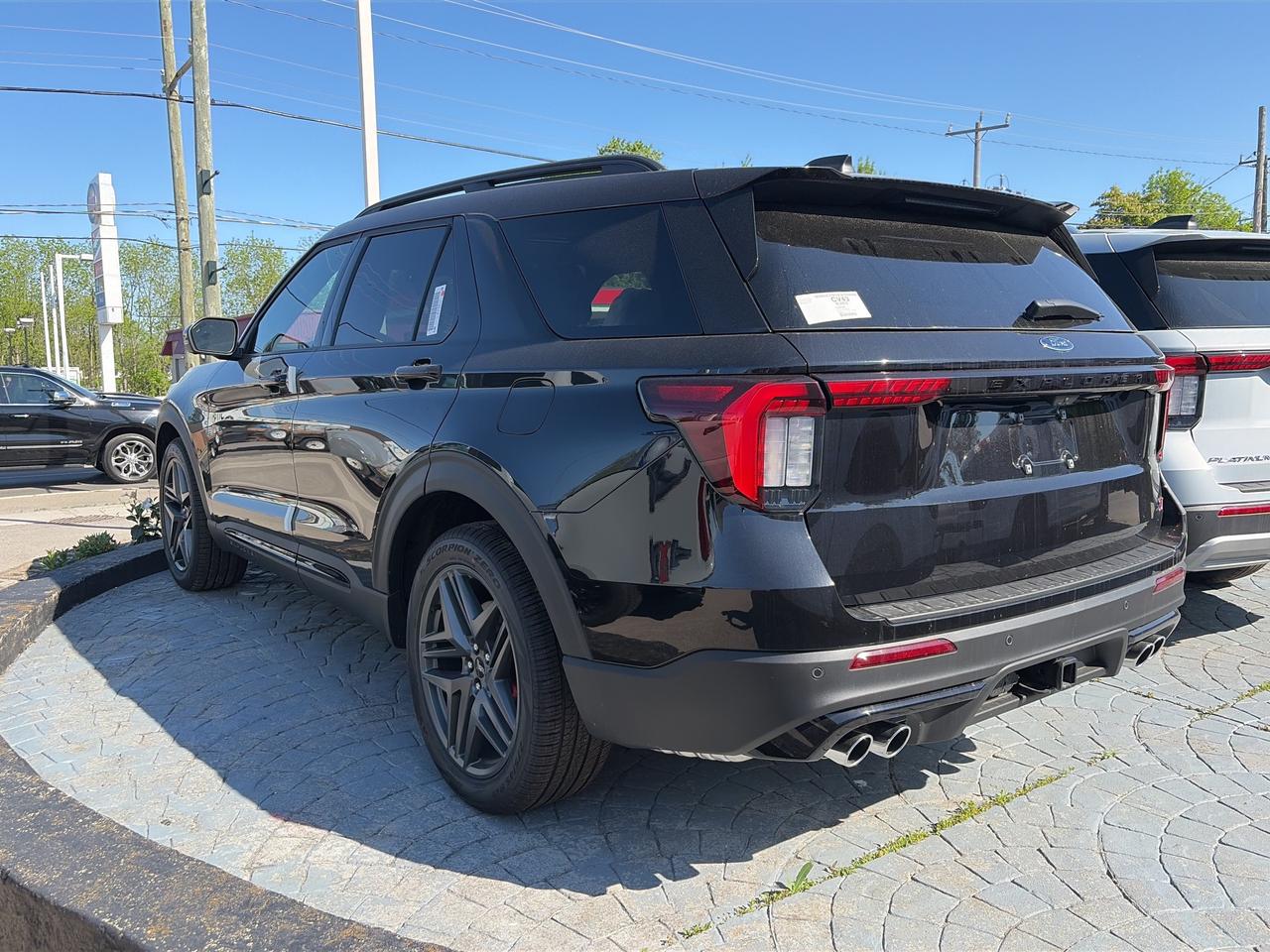 2026 Ford Explorer ST 4WD 400A Photo1
